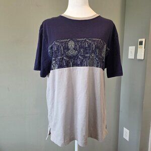 Disney Star Wars Graphic Two Toned Charachter R2D2 3CPO Tee Shirt Medium